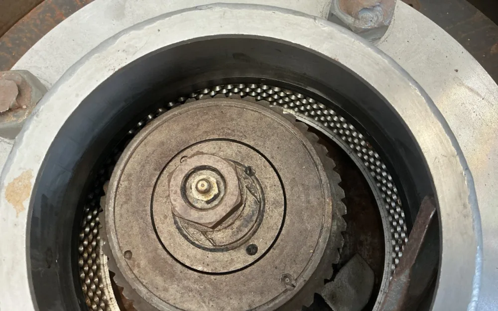 Heesen Boxtel Pellet press - Roll compactor