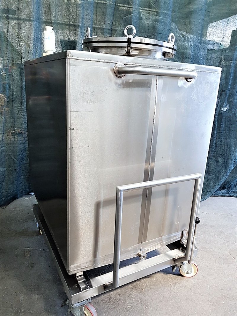 SERBATOIO CARRELLATO 800 LT
