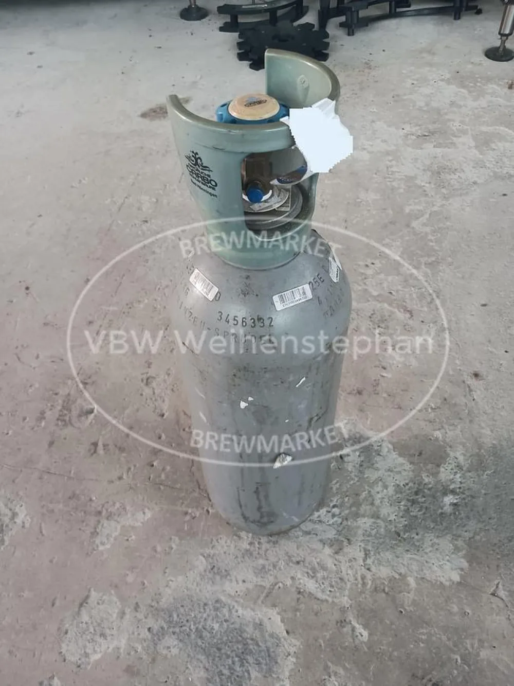 CO2 bottles (3 pieces)
