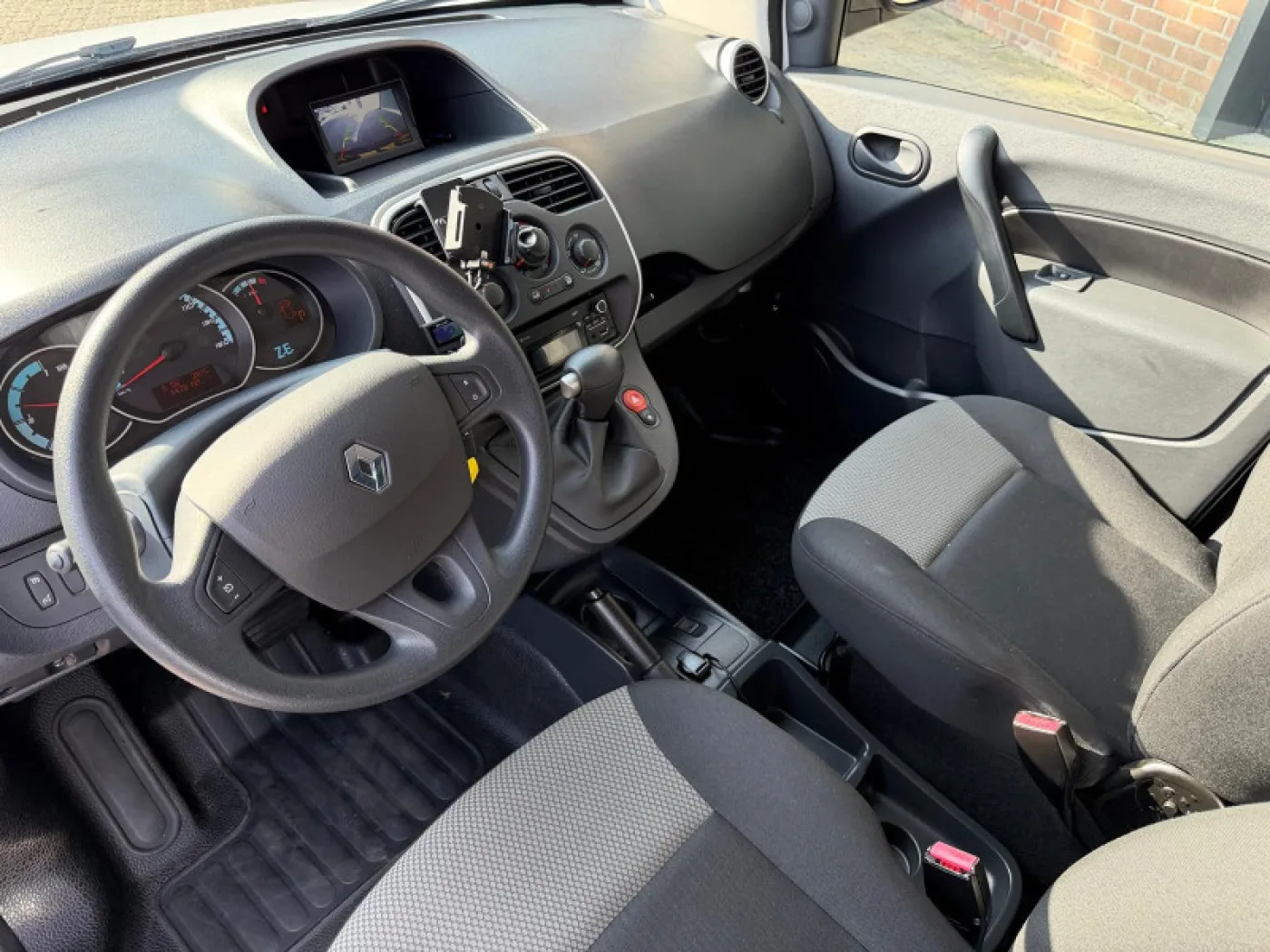 Renault Kangoo Express Z.E. Electric 3,476 KM!! Air Conditioning, Cruise Control, Camera - 6