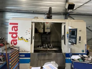 CNC Vertical Machining Center – FADAL VMC 4525