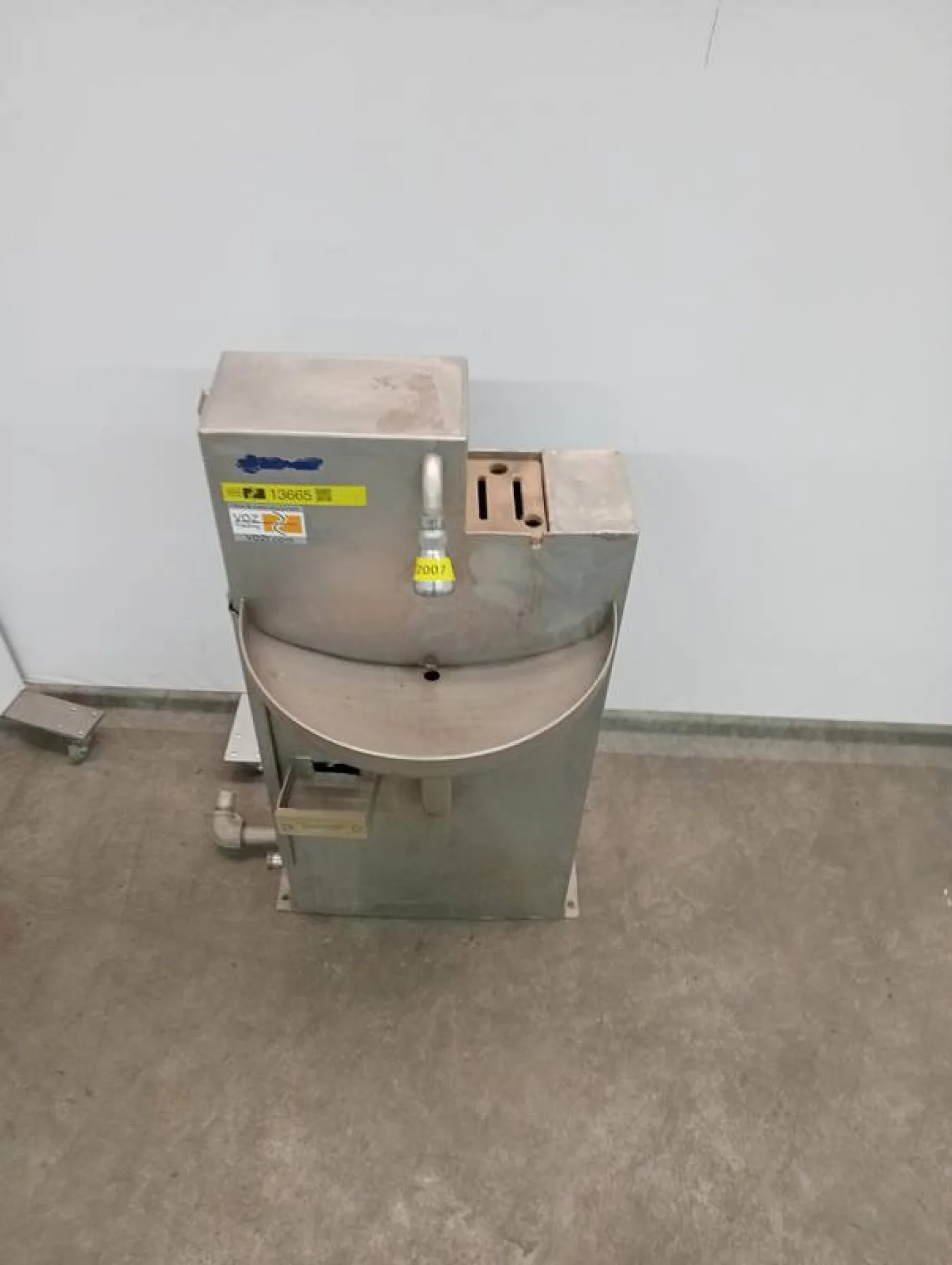 Wash bin - 6