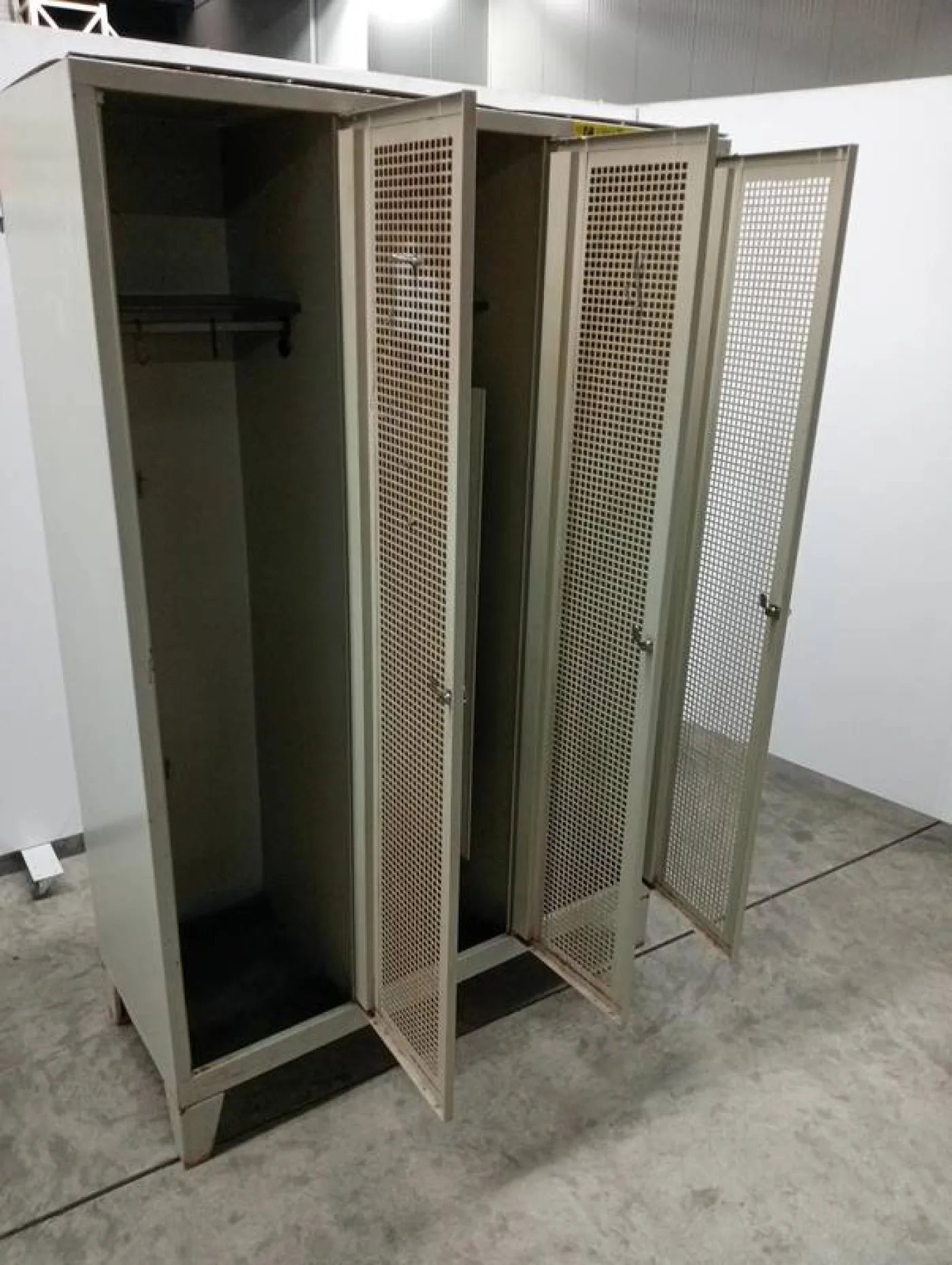 Lockers - 6