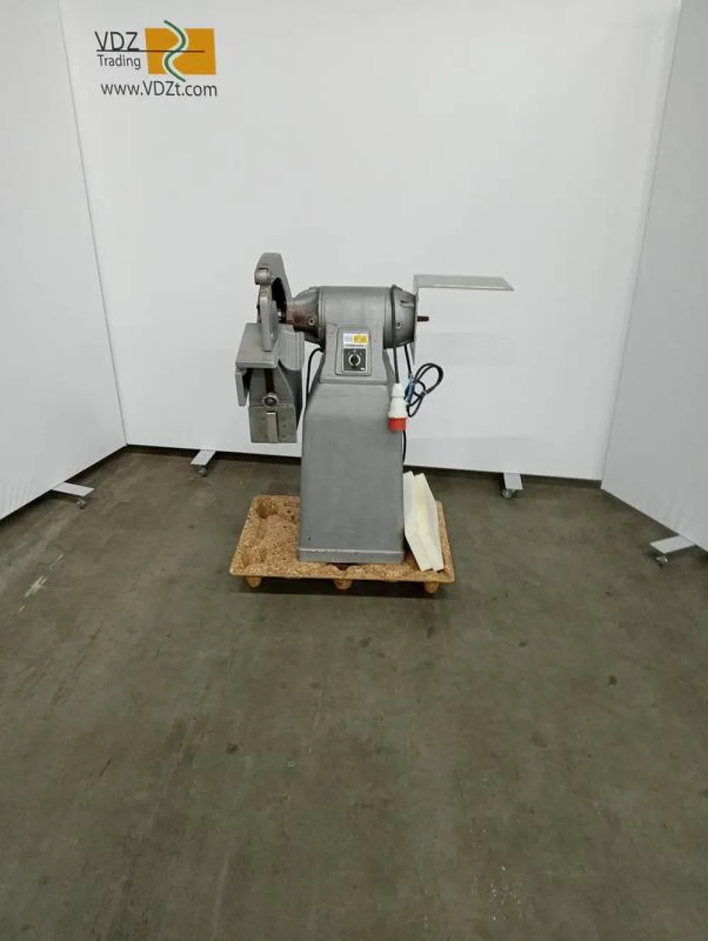 Saw