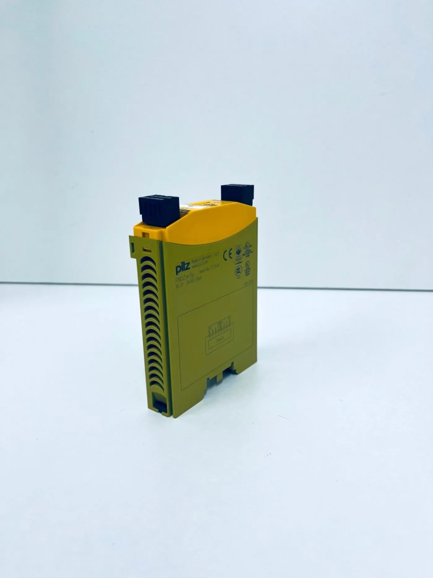 Pilz PN0Z mi1p Sicherheitsmodul - 1