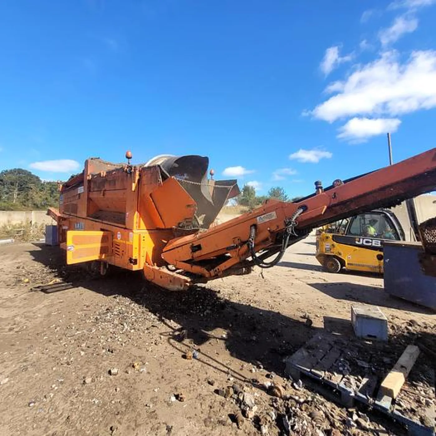 2007 McCloskey Bros MFG 512 Tracked Trommel Screener - 2