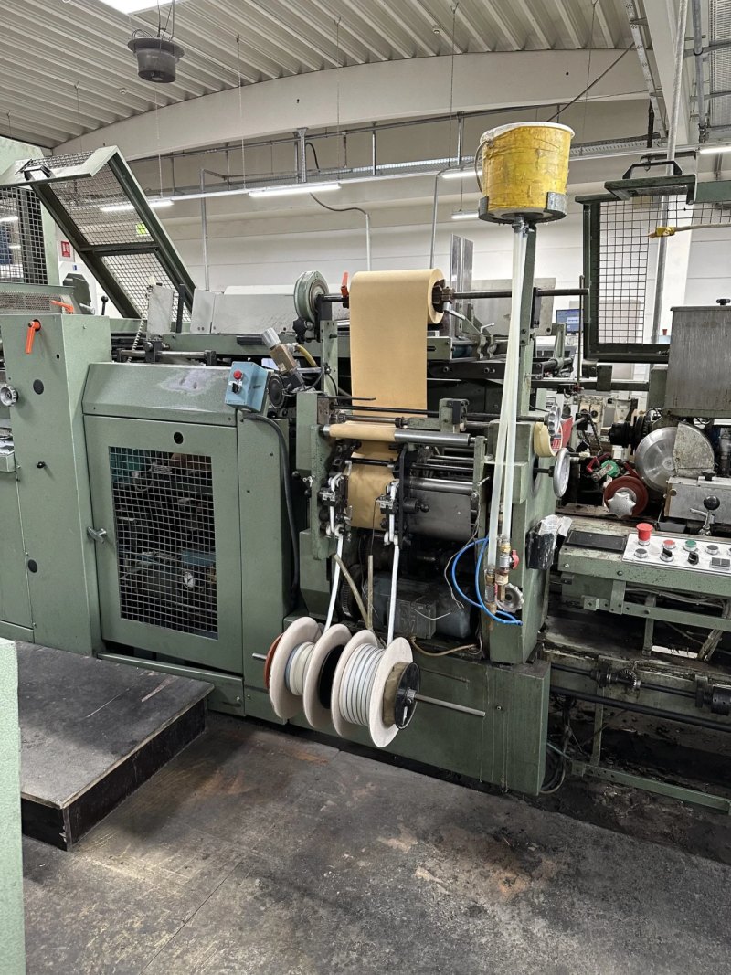 Kolbus BF 524 with FE 603 compact flow line
