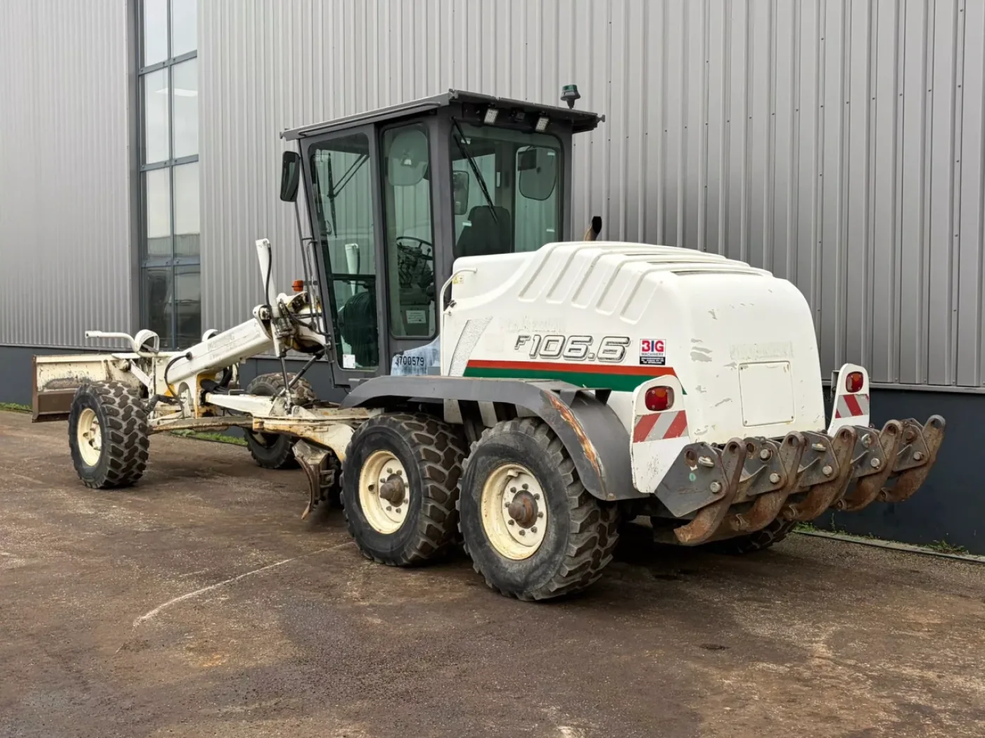 New Holland F106.6/A - 3