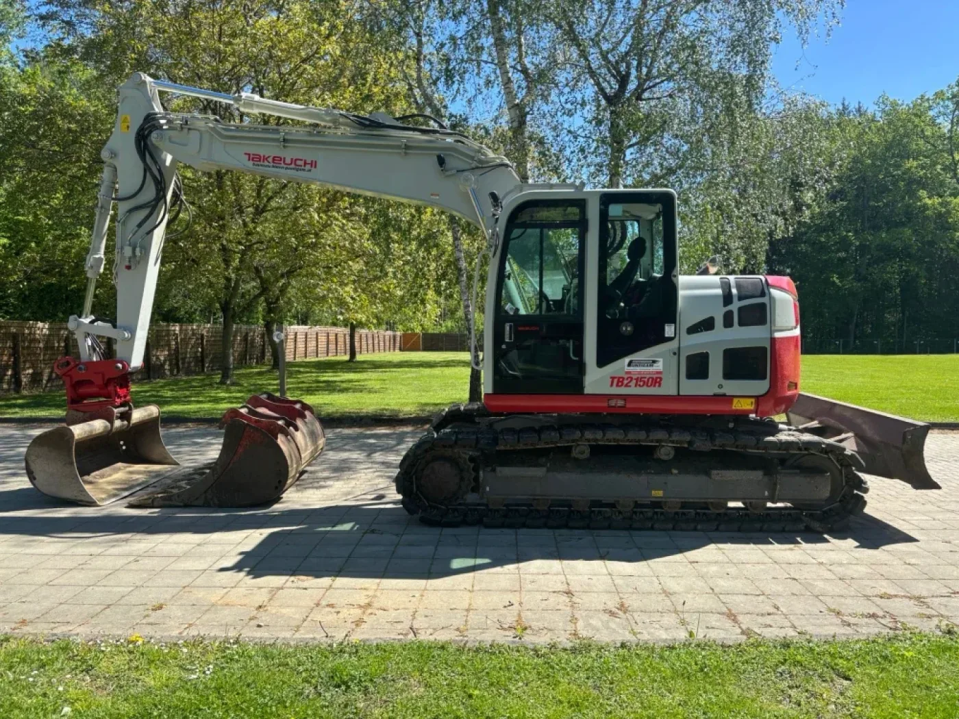 Takeuchi - TB 2150R - 1