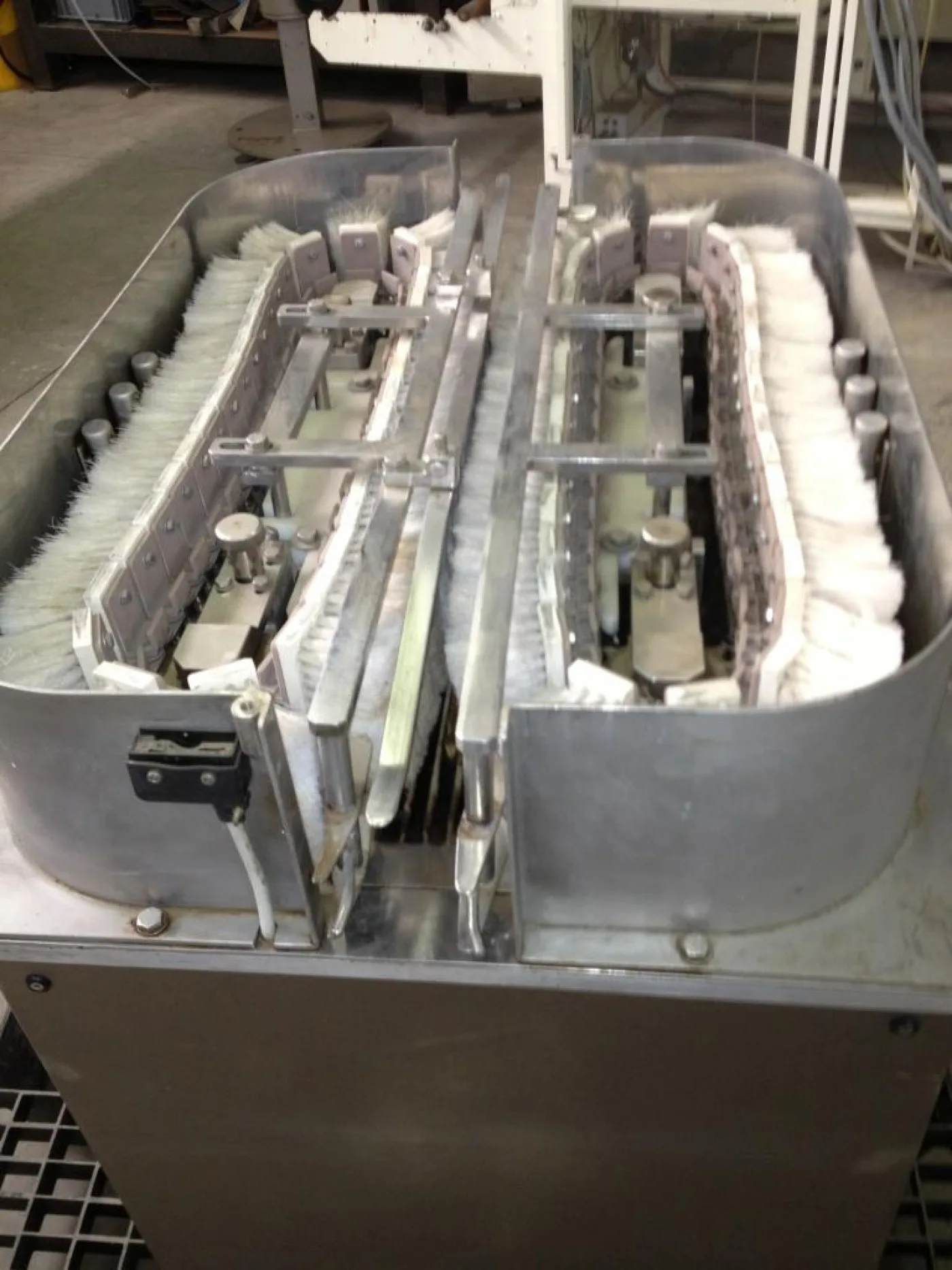 PULITRICE FLACONI – SATEM - 3