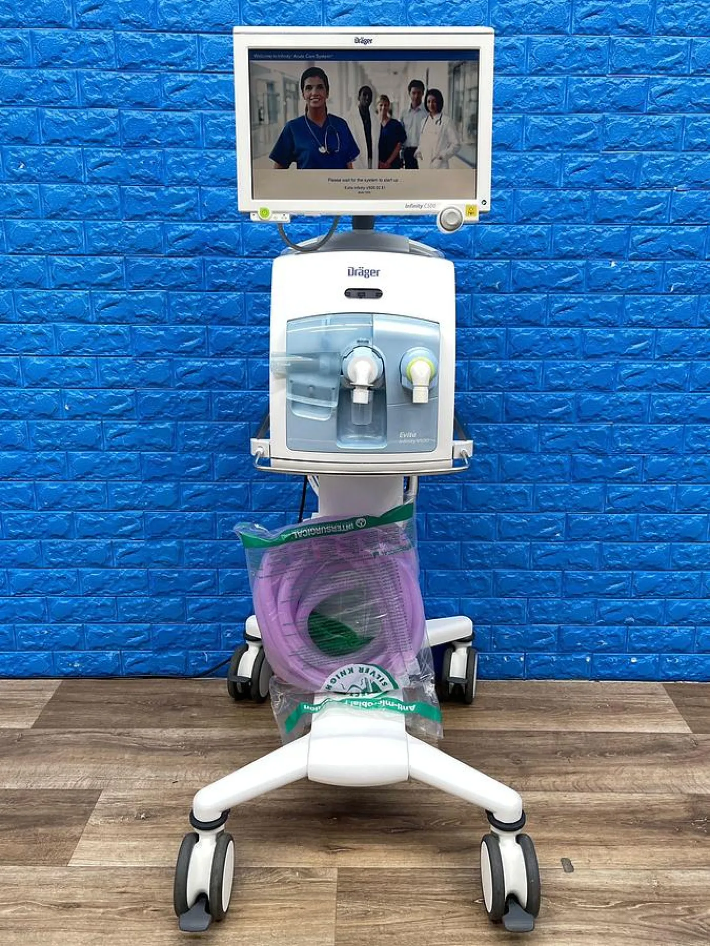 Dräger Evita V500 Ventilator SW: S02.51.01 Hours: 35374 YOM: 2013 - 3