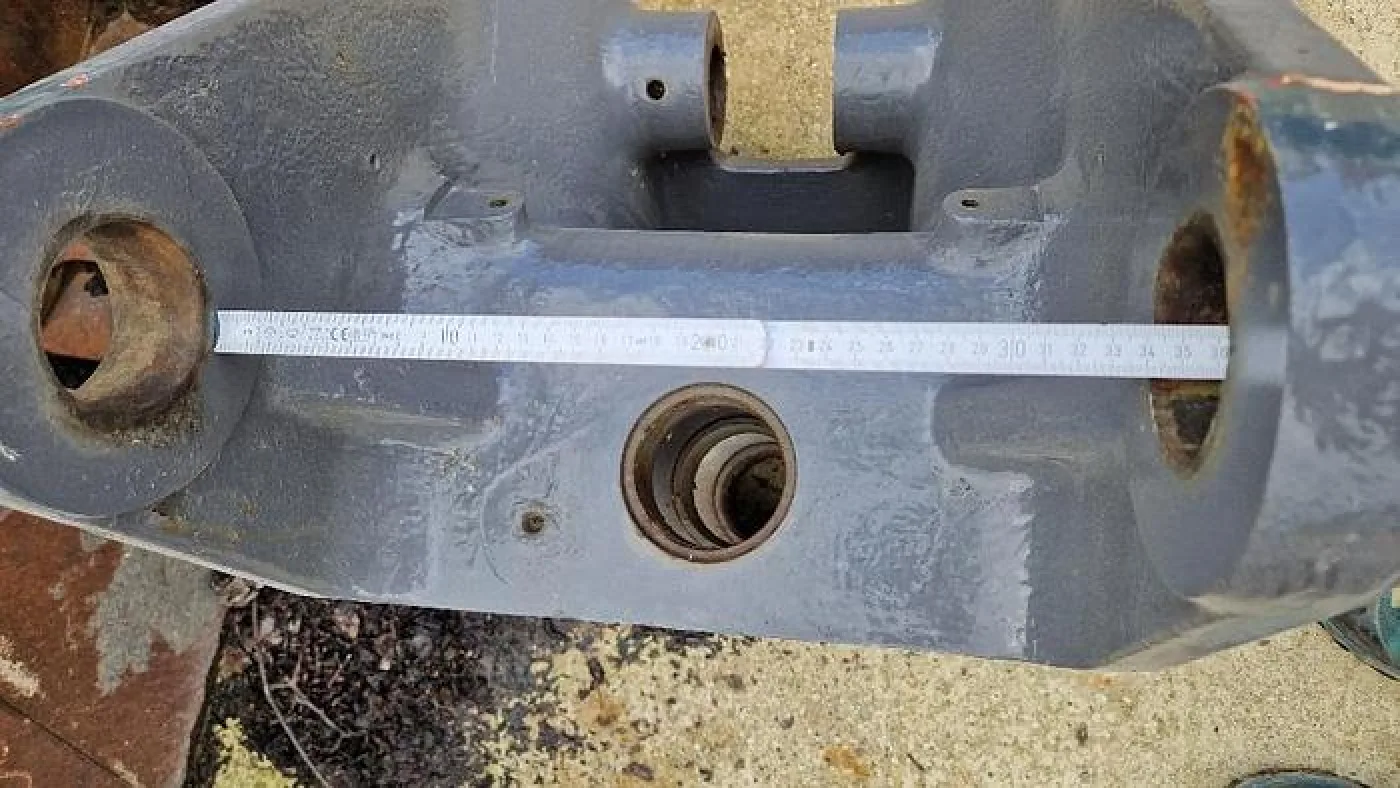 Volvo Stütze / Knickgelenk / Anbaubock passend zu Volvo ECR88 - 6