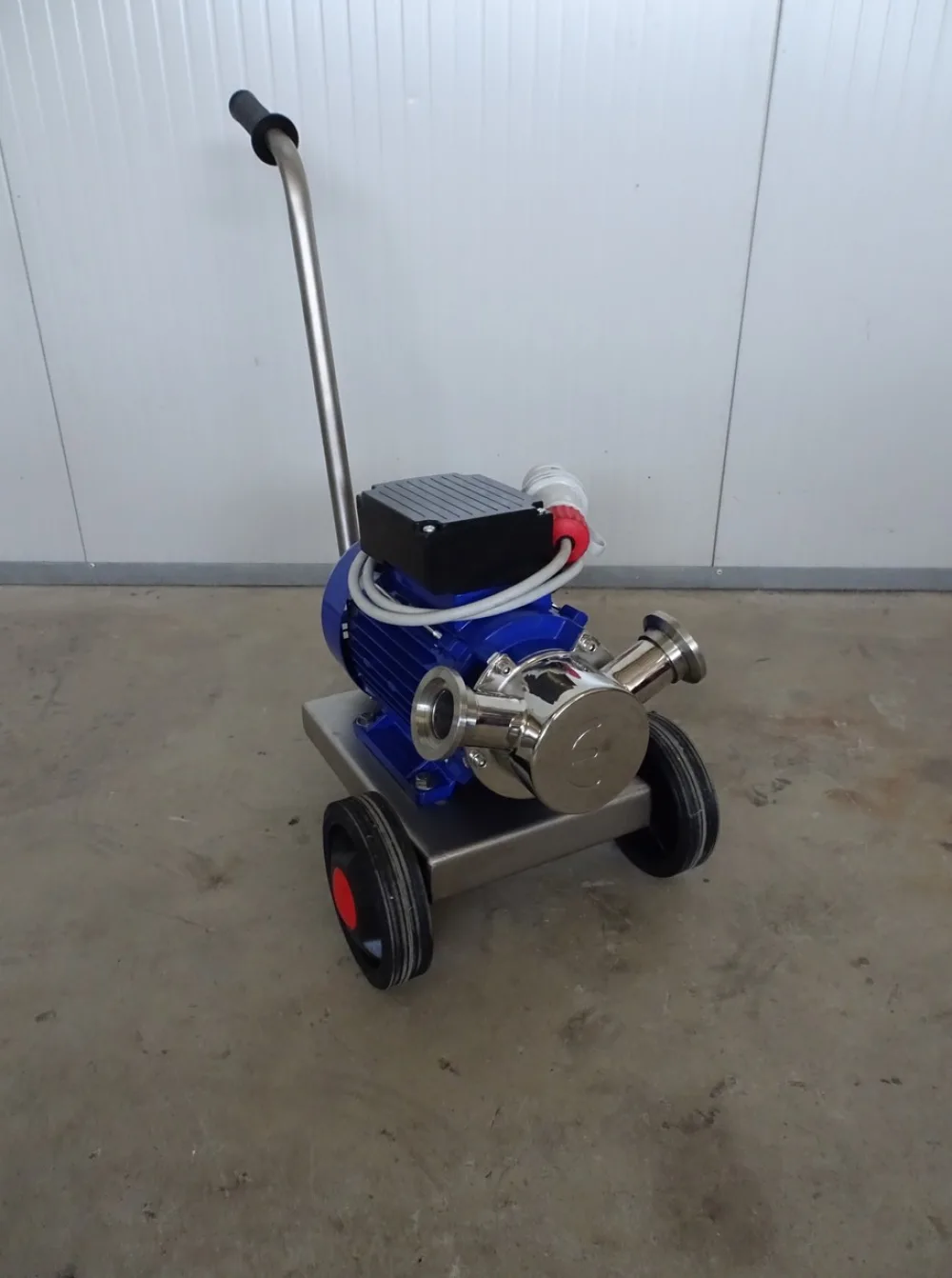 PUMP – ELECTRIC PUMP IN STAINLESS STEEL WITH FOOD NEOPRENE IMPELLER MOD. EURO 40 1 SPEED THREE PHASE 380 VOLT NEW MACHINE