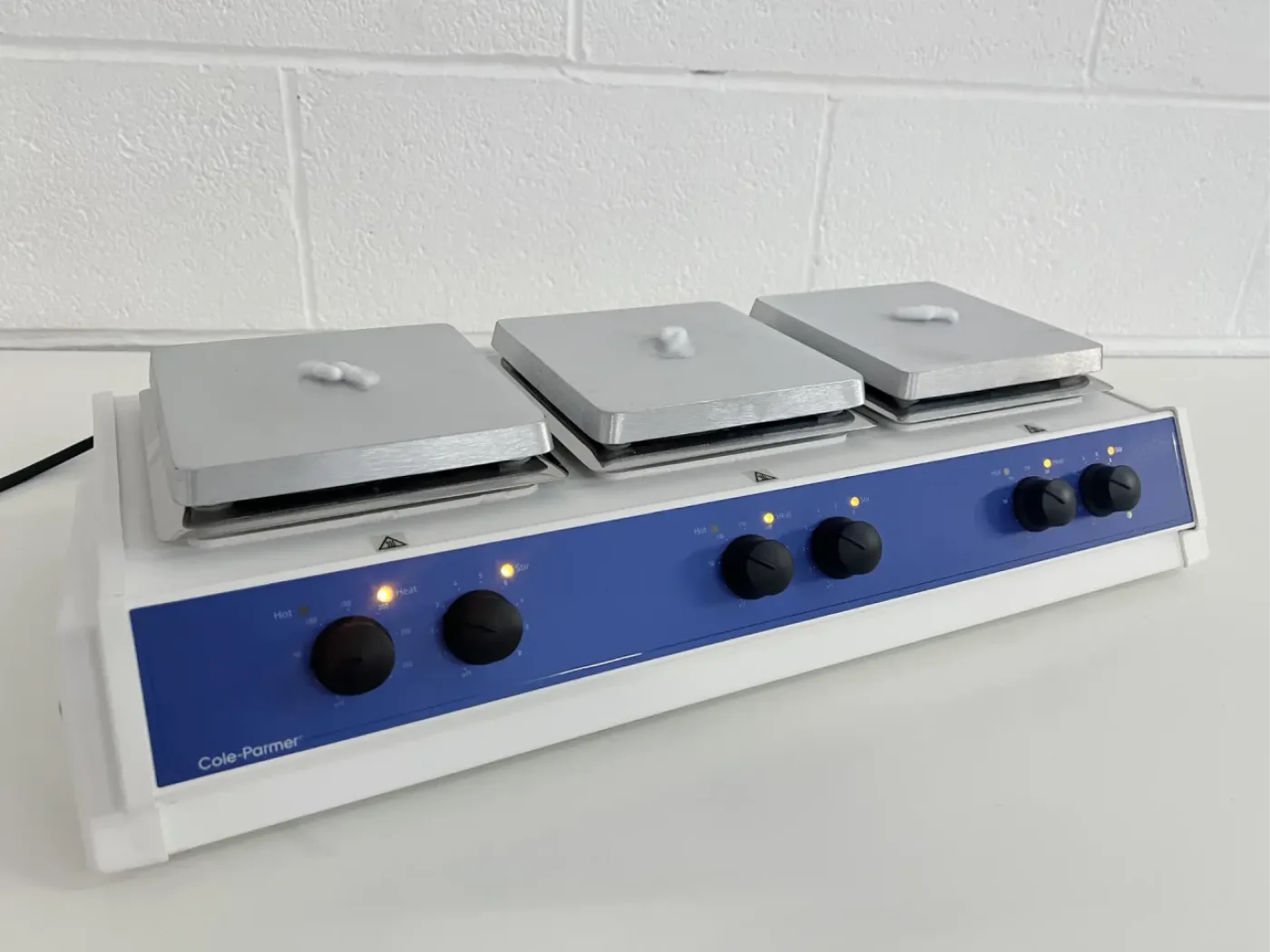 Cole Parmer SHP-200-MP Hotplate Stirrer - 1