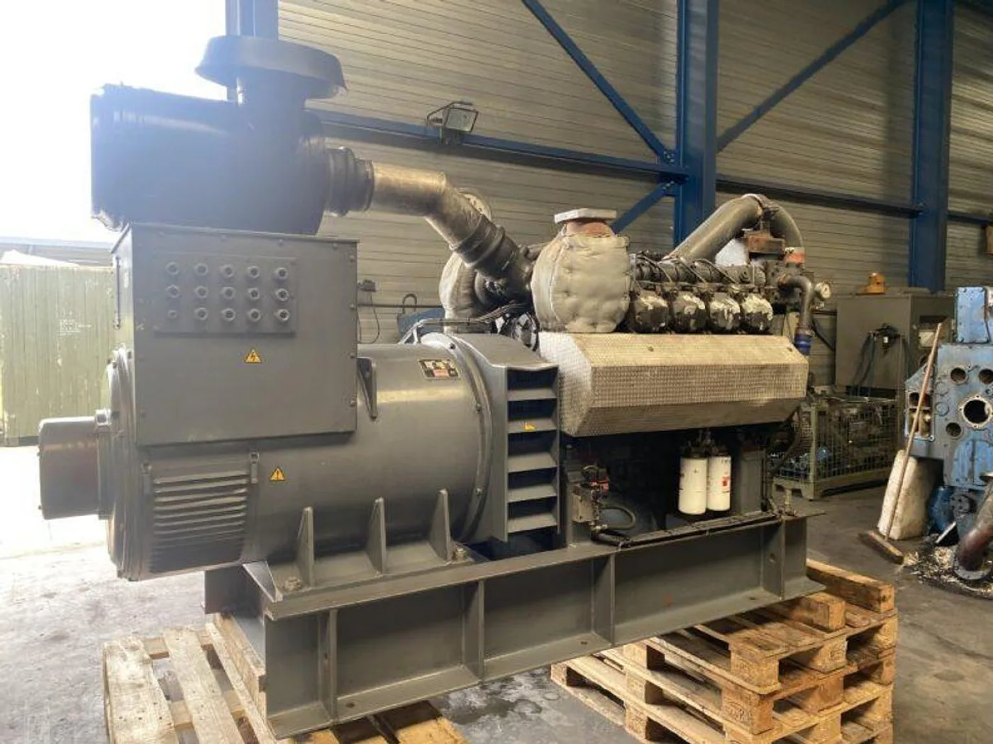 1999 DEUTZ BF8M1015C / STAMFORD GEN.SET 530 KVA. - 3