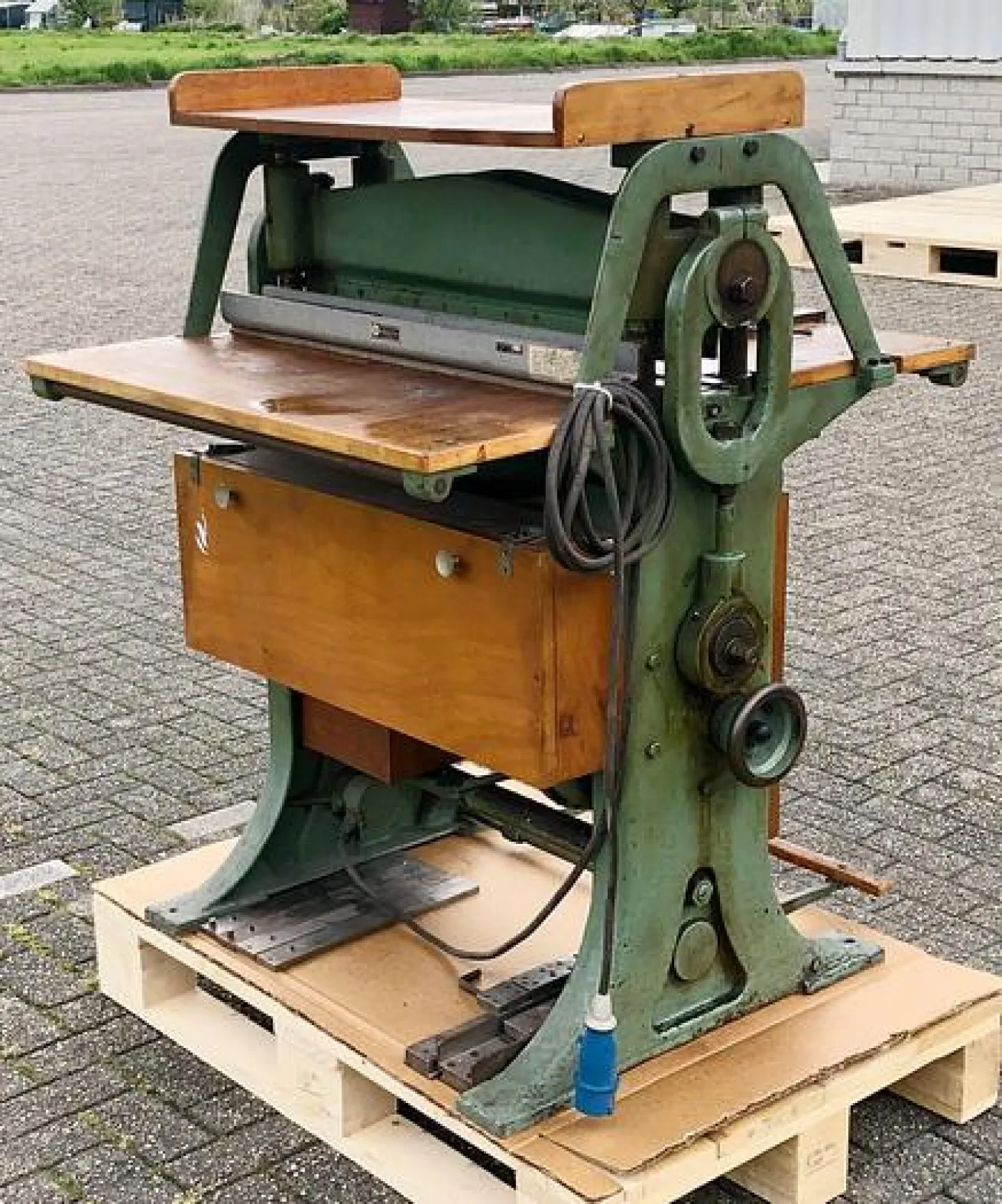 Kroll 700 - 3