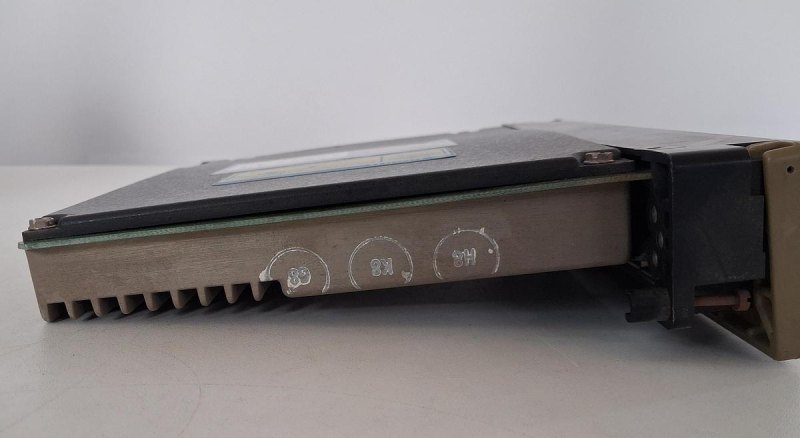 Modicon AS-B824-016 24VDC Output Module