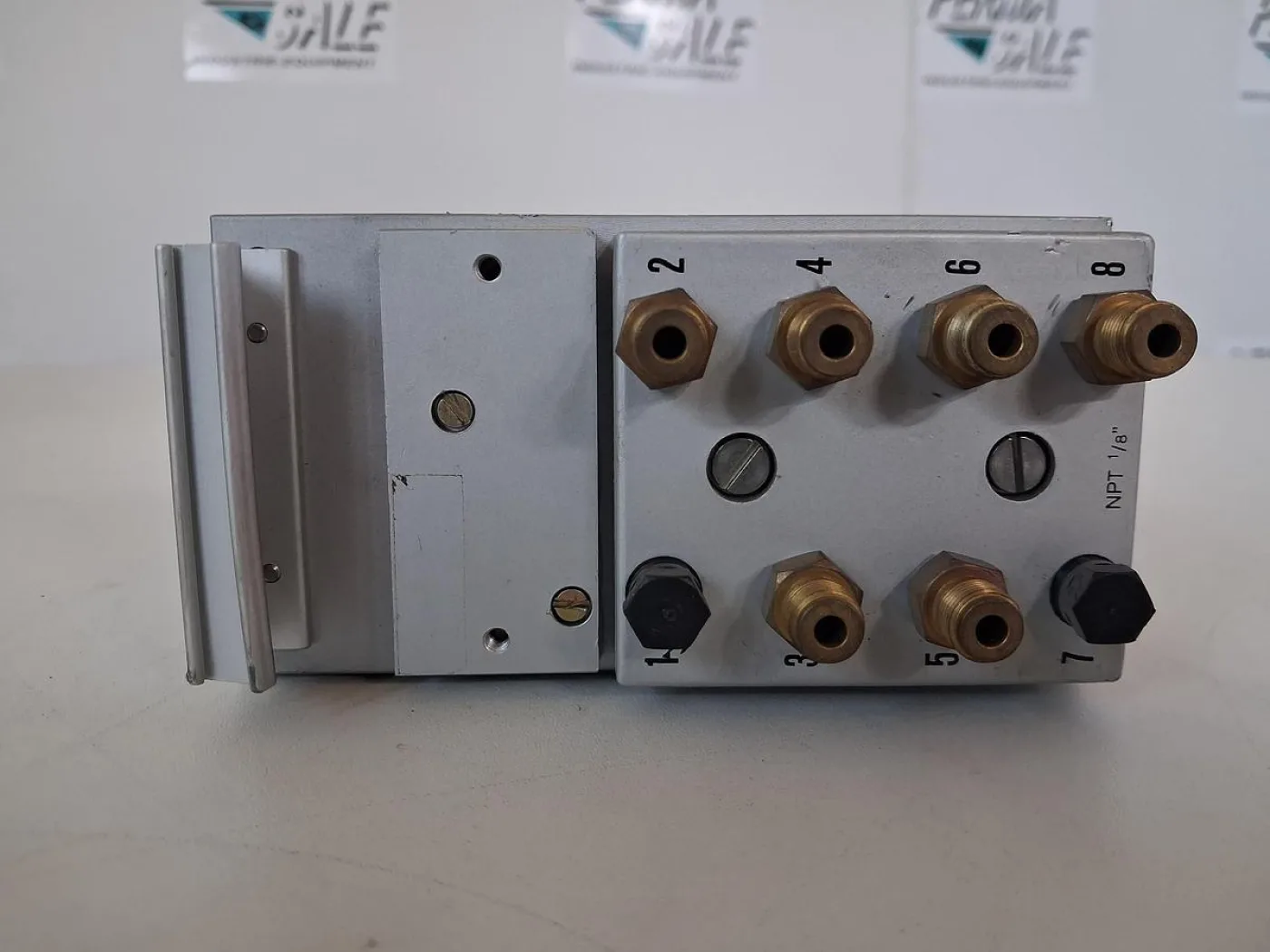 J.C. Eckardt Compact P 75 Pneumatischer Regler Typ 6 419 221 - 8