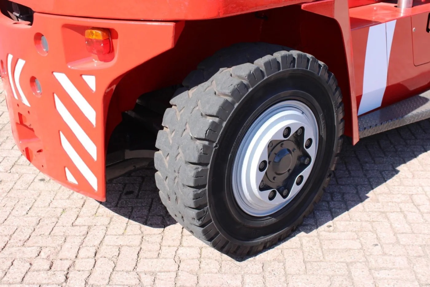 Kalmar DCE 160-12 FREE LIFT - 2