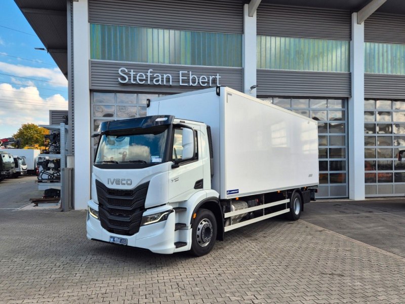Iveco AD190S40/FP Lamberet Mitsubishi LBW Type AHK