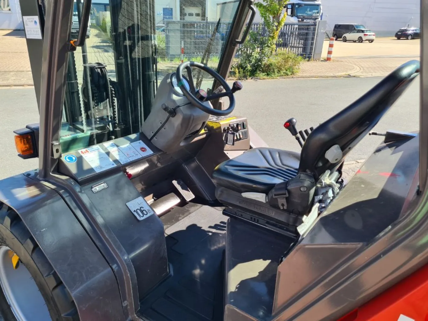 Manitou MH 25-4 Allrad - 8