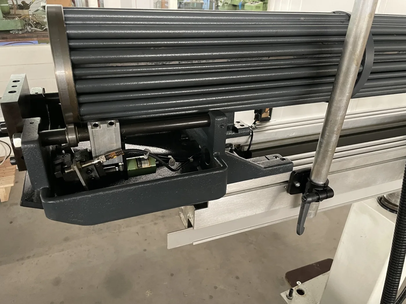 RAVITAILLEUR LNS TRYTON SST 5 - 6