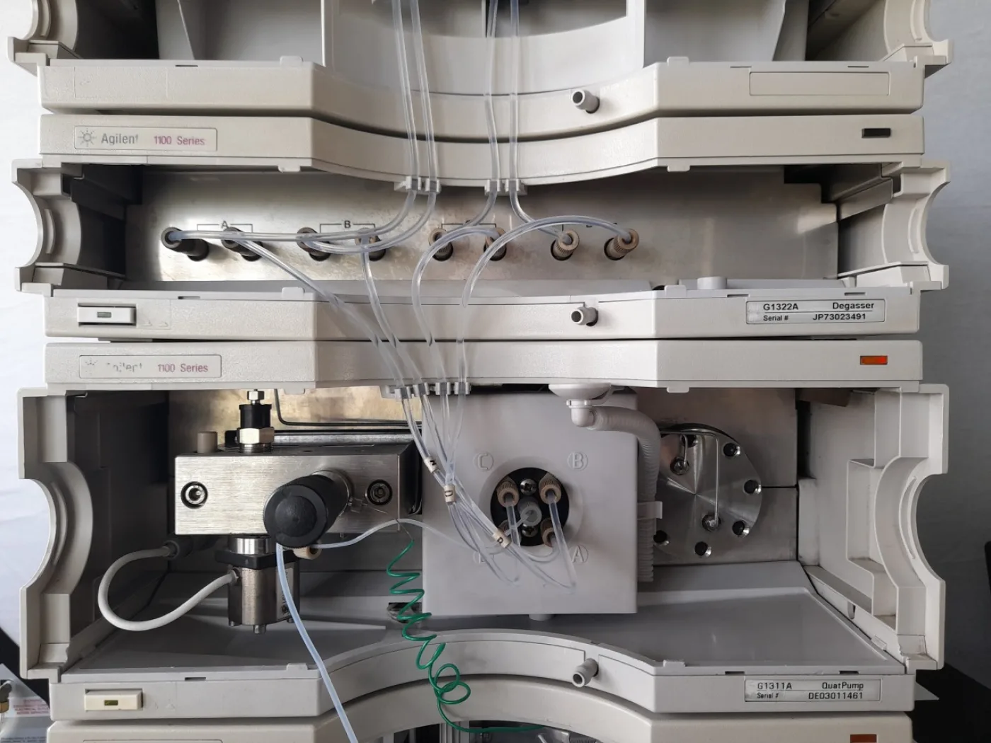 Used Agilent 1100 HPLC systems - 6