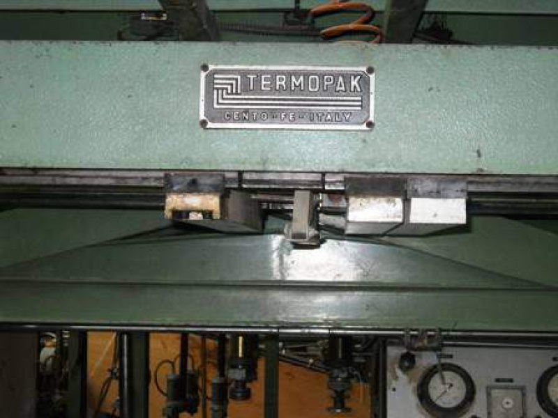 STRETTOIO PER CORPI DI MOBILI TERMOPAK