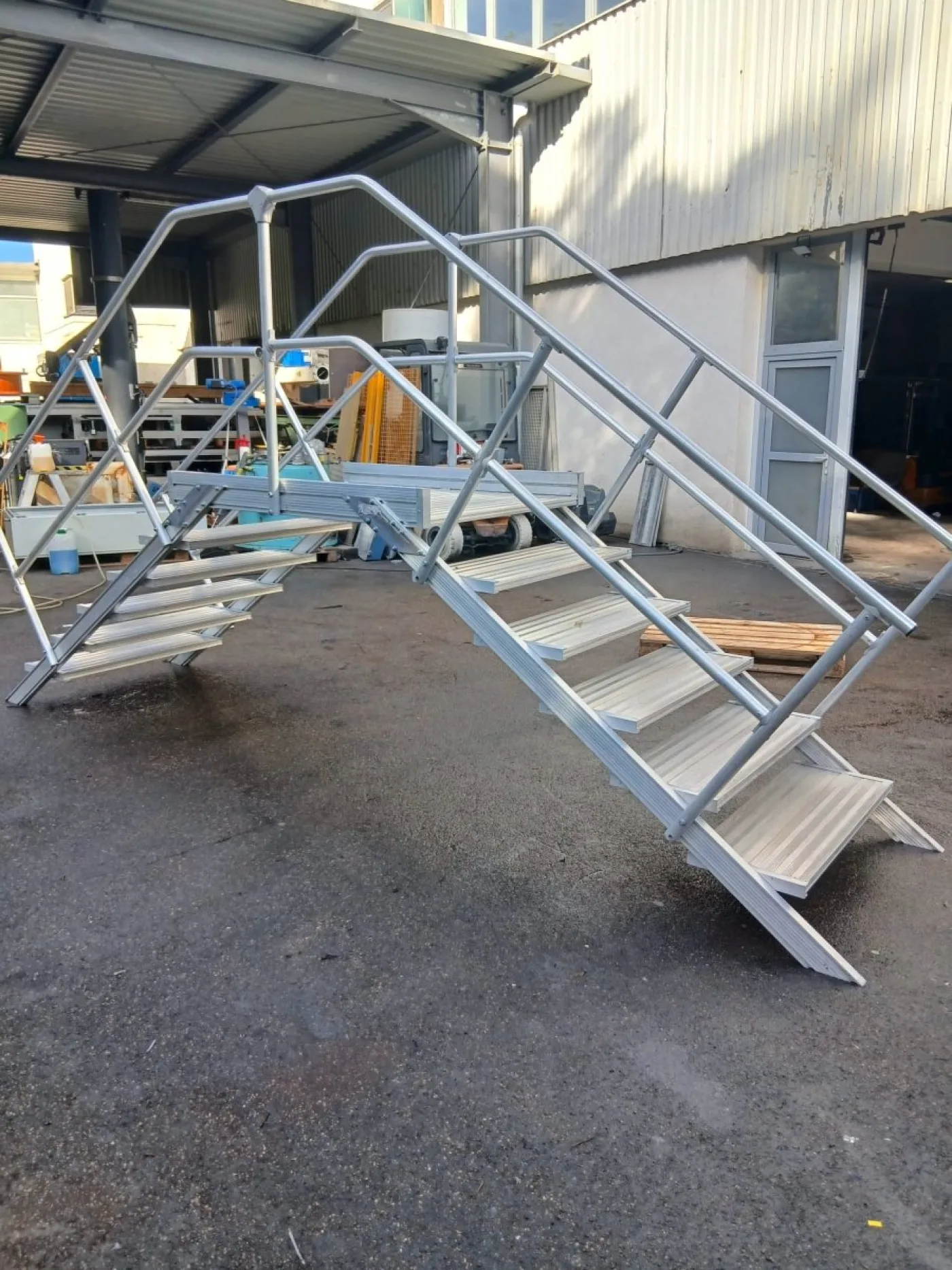 Treppenbrücke aus Aluminium - 6