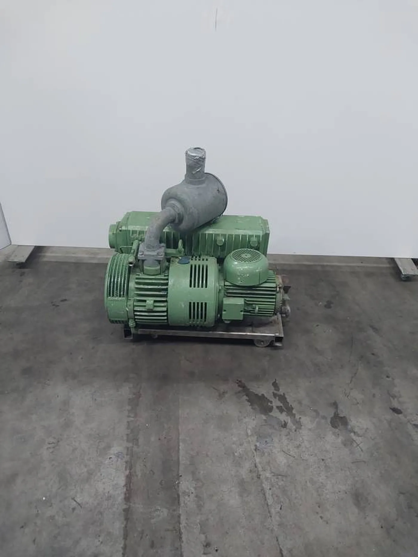 Vacum pump - 1