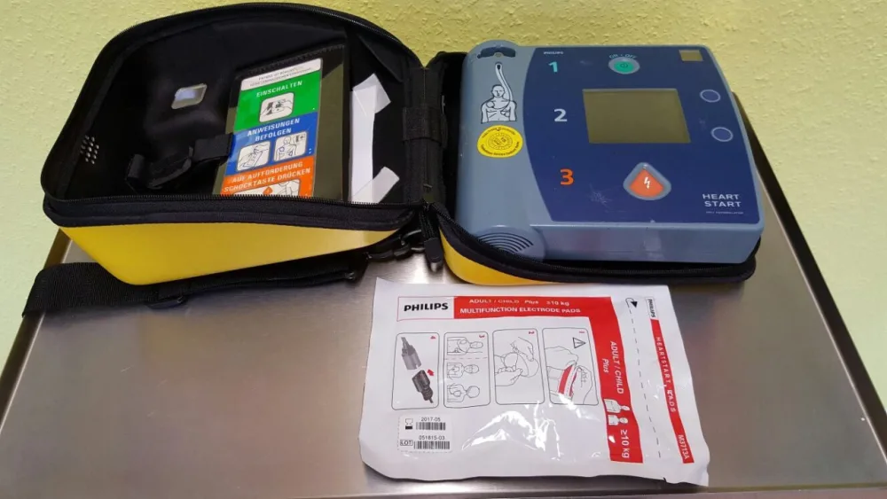 Philips FR-2 (gelb) Defibrillator (AED)