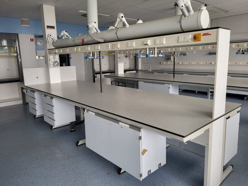 1931 – Used S+B Island table (530 cm)