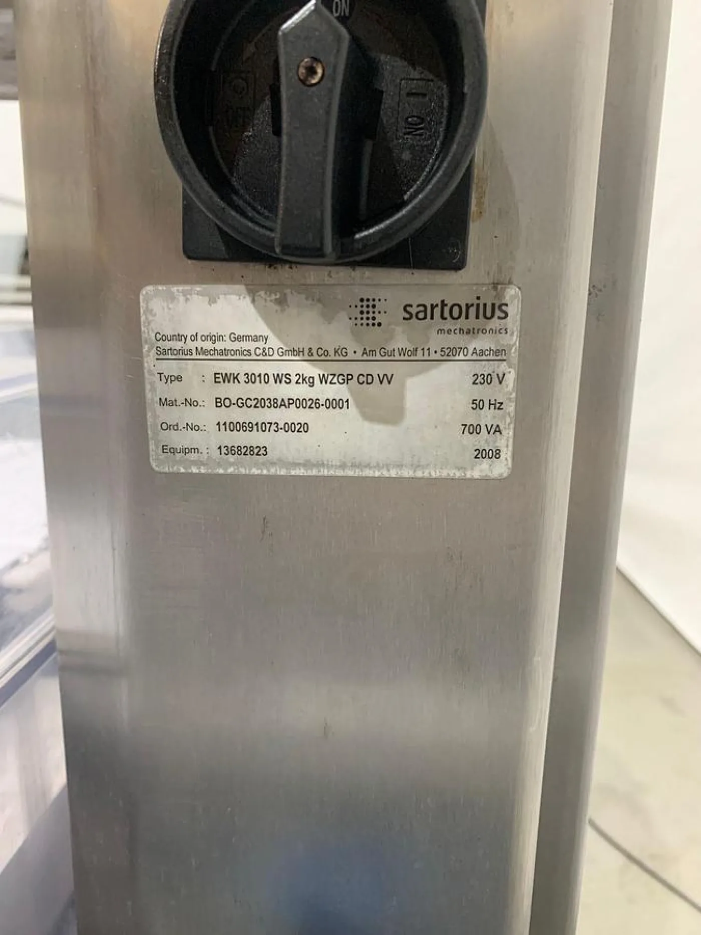 2008 Sartorius EWK 3010 Checkweger met uitwerper - 8