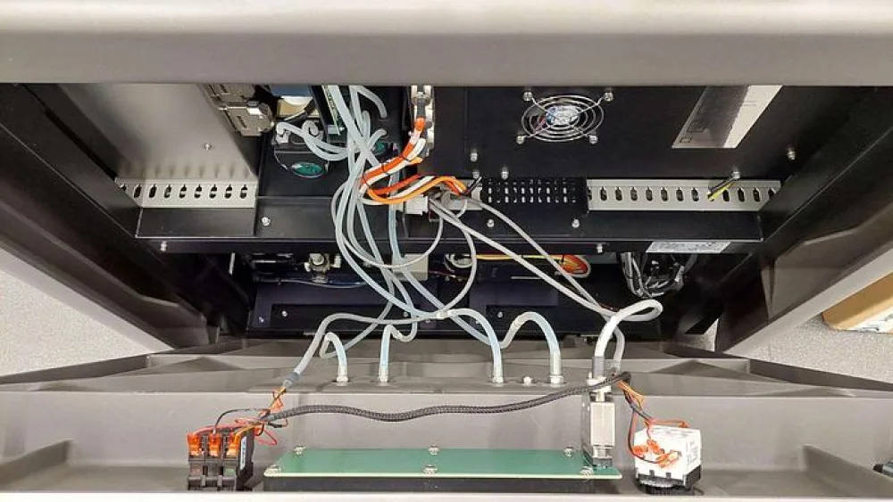 Molecular Devices ClonePix 2 2019 with Compressor