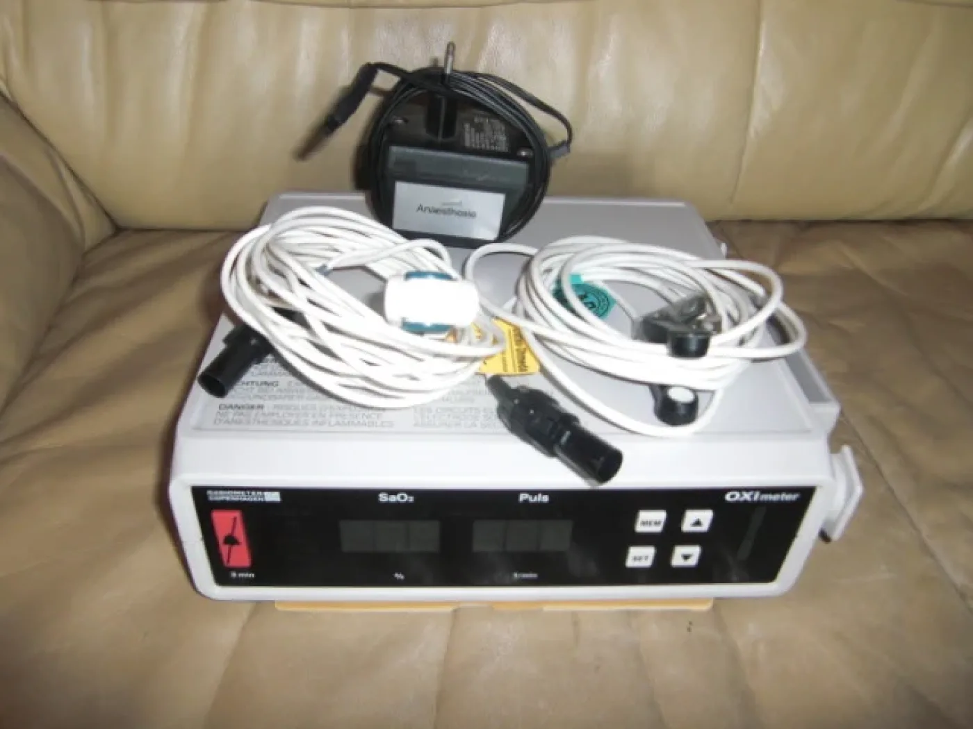 Radiometer OXImeter Pulsoxymeter - 1