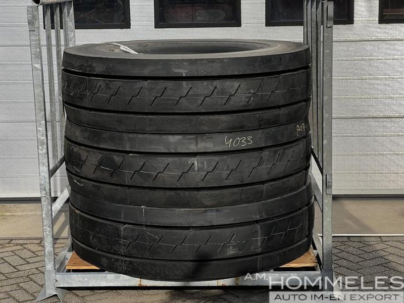 Bridgestone 16.00R25 container handler