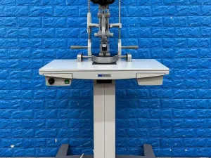 Haag Streits Slit Lamp BM 900 REF: 7200013 YOM: 2010
