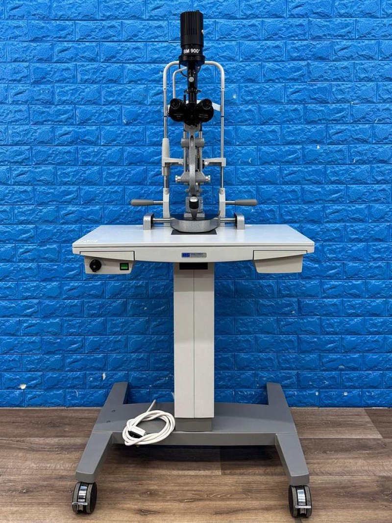 Haag Streits Slit Lamp BM 900 REF: 7200013 YOM: 2010