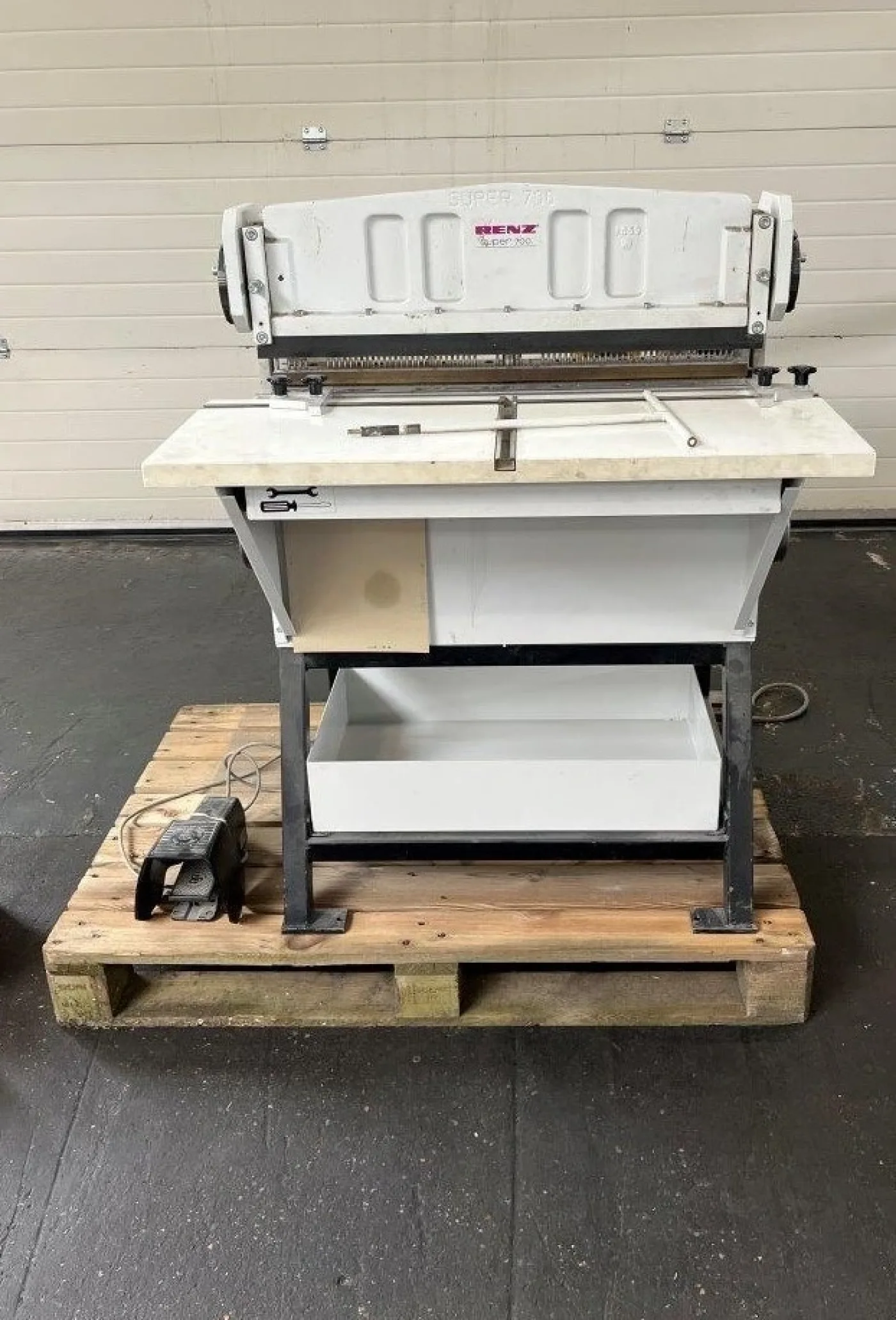 Renz Super 700 máquina perforadora eléctrica - 1