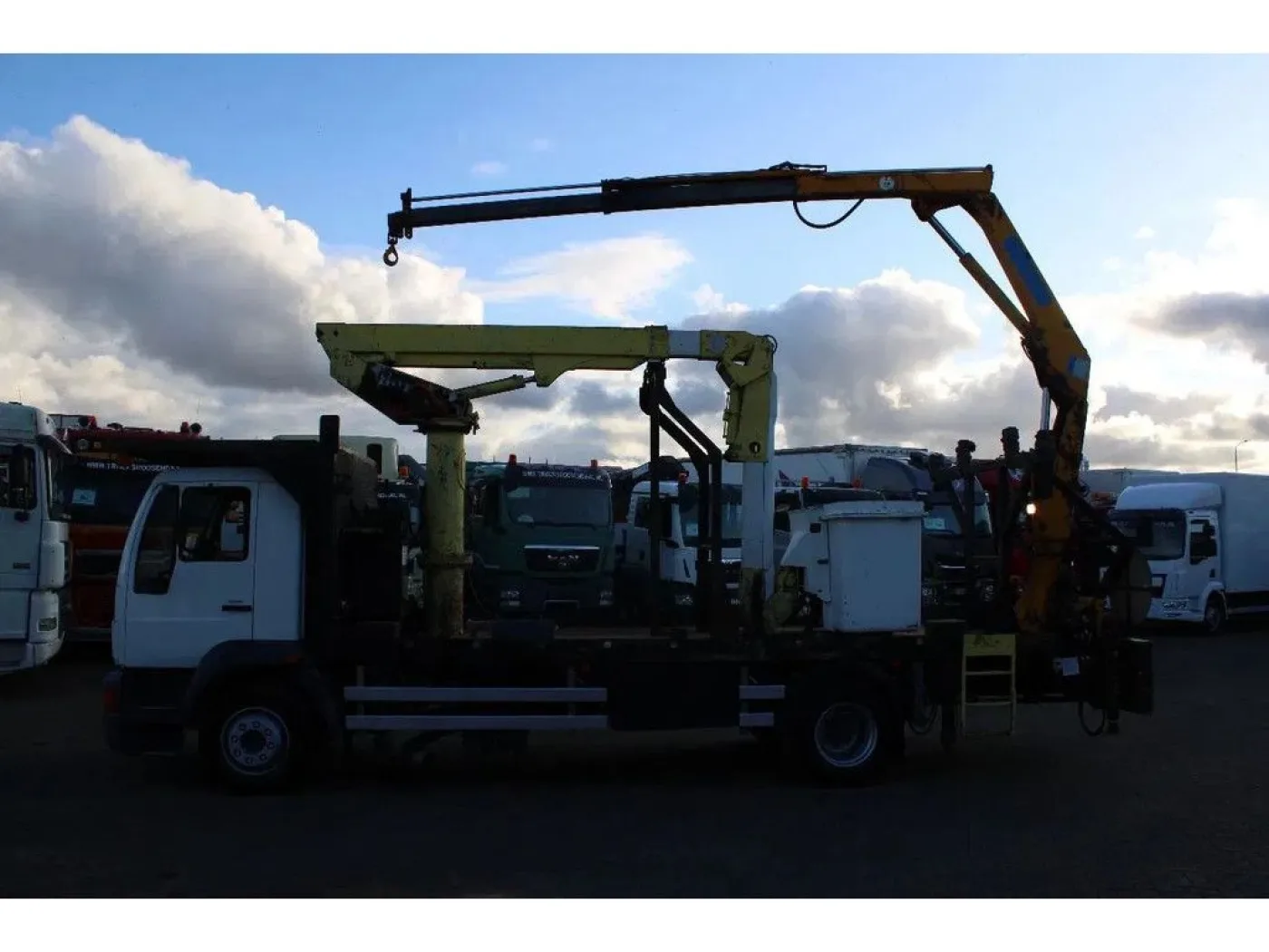 MAN 14.224 + Euro 2 + PTO + Crane - 6