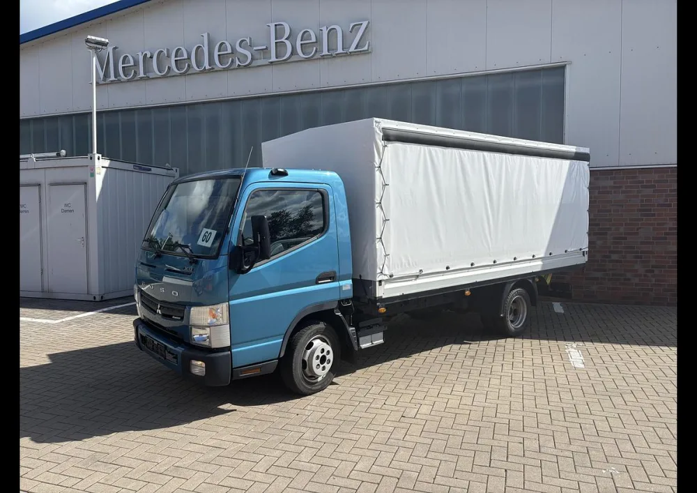 FUSO 3C13 Pritsche Plane + Spriegel