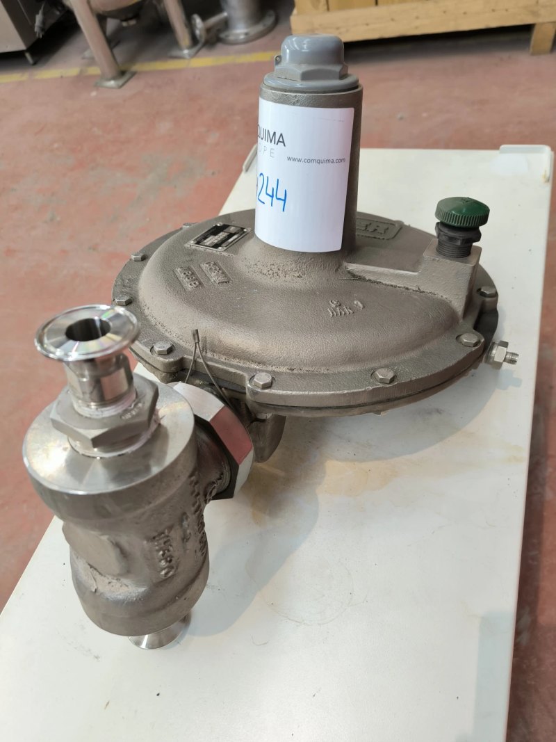 VACUUM BREAKER EMERSON FISHER Y692VBM UNUSED