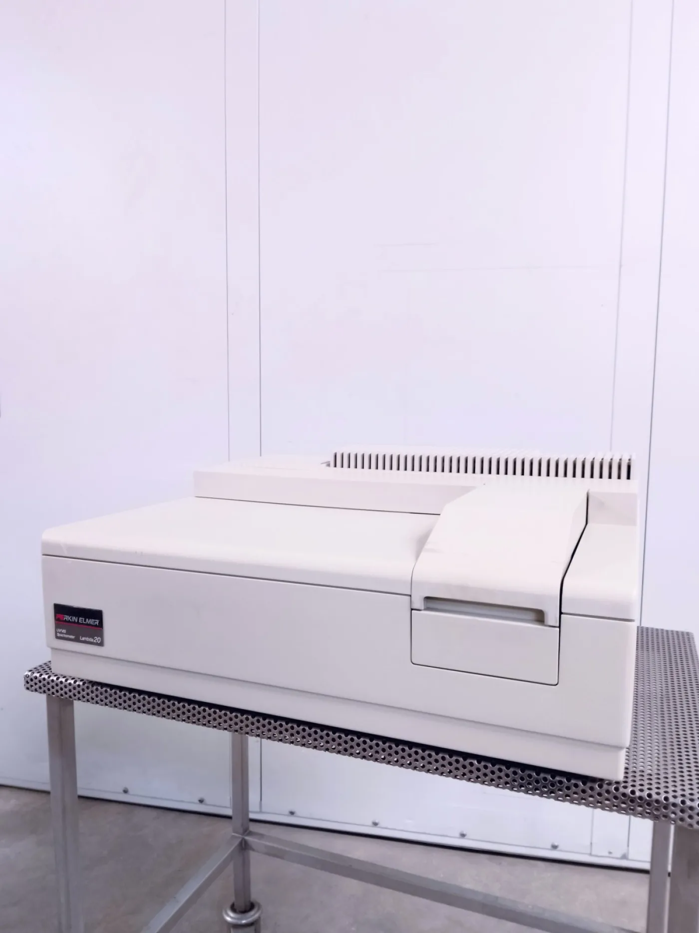 SPETTOMETRO UV-VISIBILE – PERKIN ELMER – MOD. LAMBDA 20 - 1