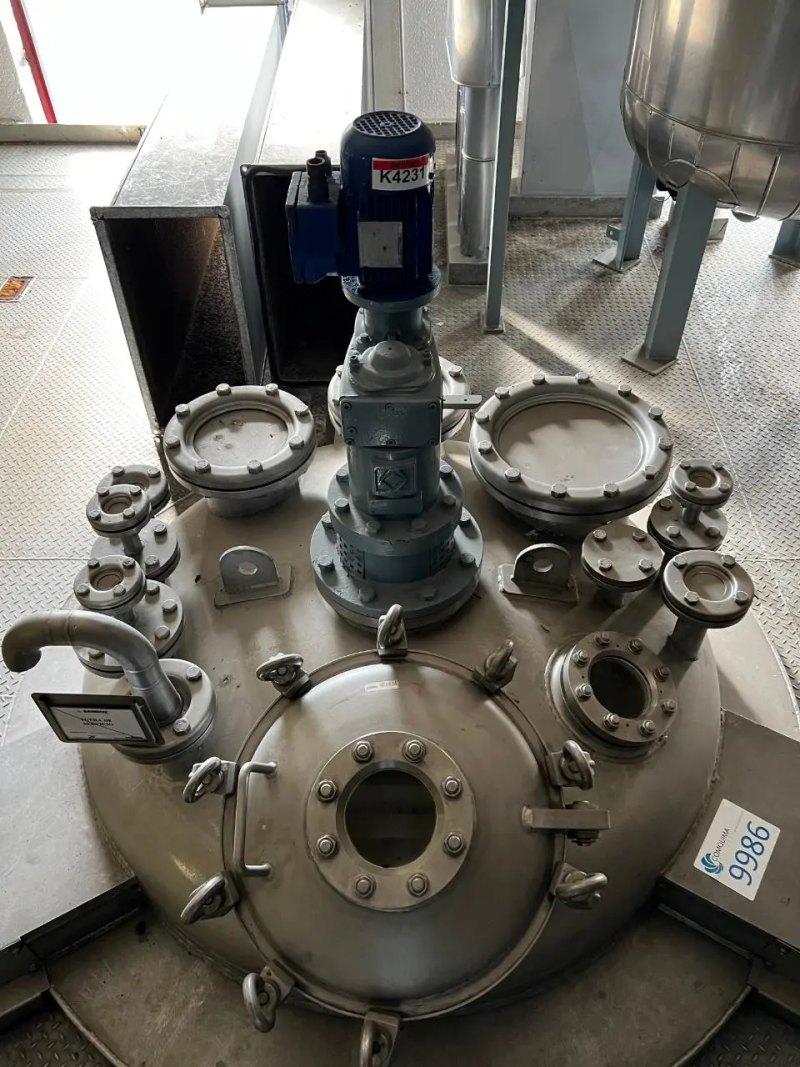 USED STAINLESS STEEL ATEX REACTOR 316L 2455 LITERS WITH AGITATION