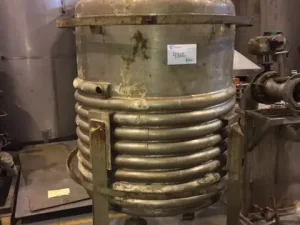 STAINLESS STEEL TANK 316L 850 LITERS MORES2 WORKSHOPS WITH USED HALF CANE