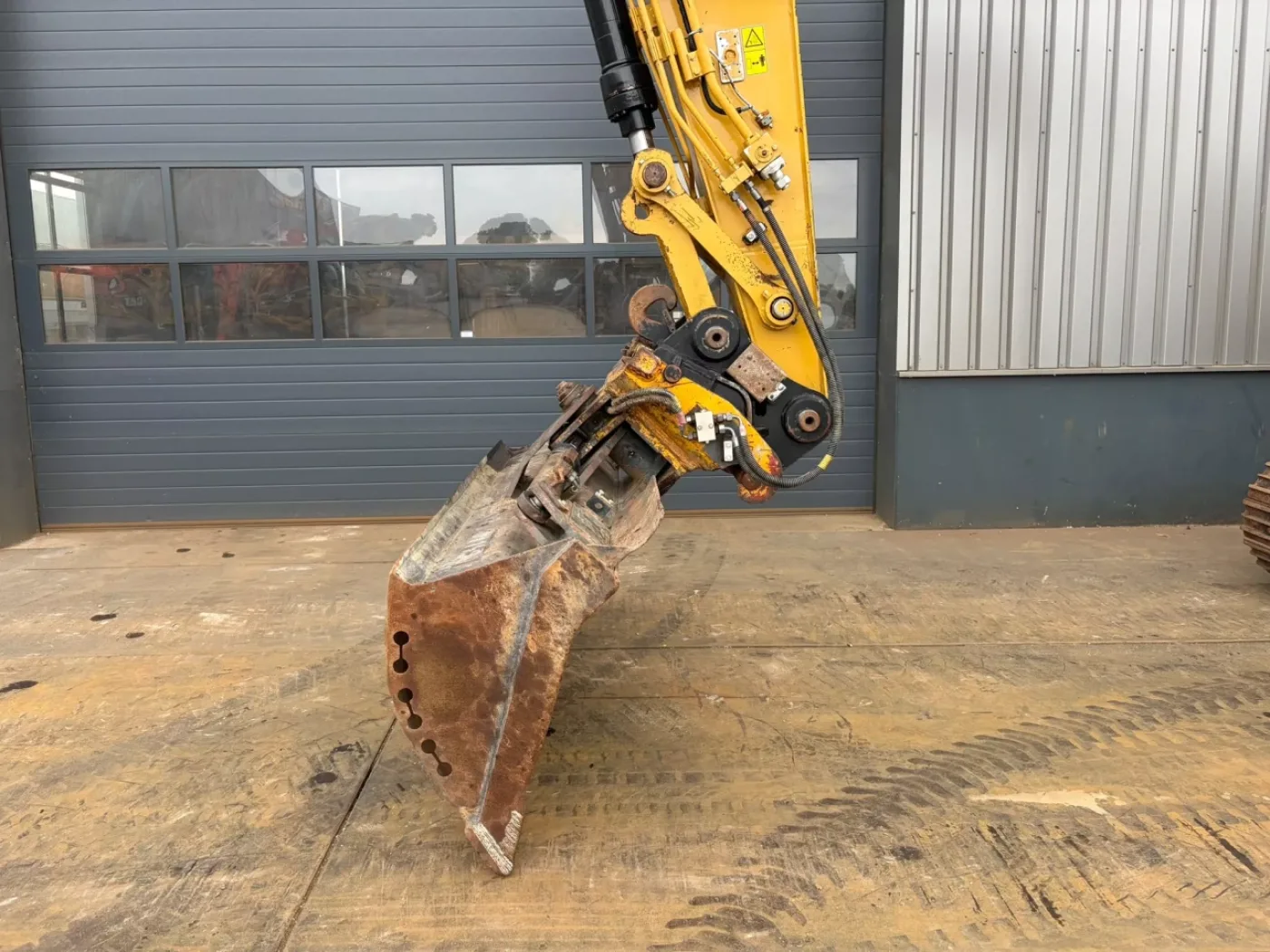 Caterpillar 320FL - 7