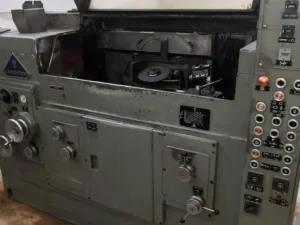 Hob sharpening machine KLINGELNBERG AGW 231