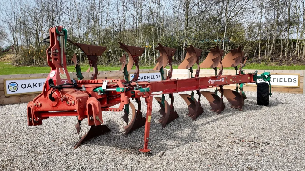 2016 Kverneland LD85-300-28 6 Furrow Plough