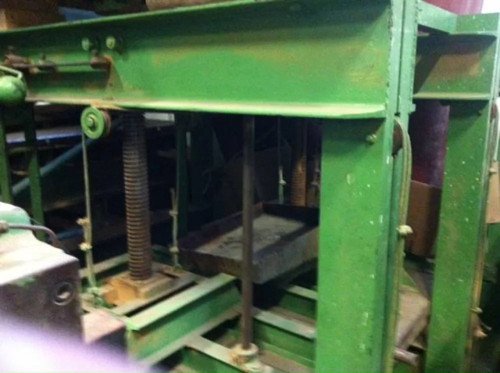 PRESSA 2500x1200