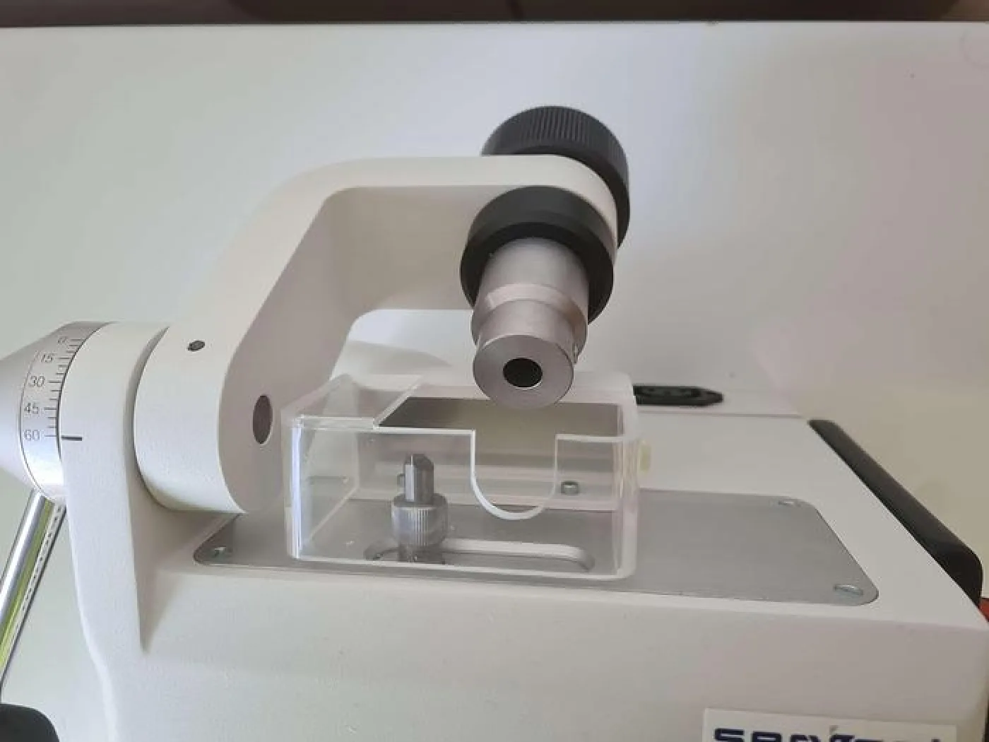 Leica Reichart Ultratrim Microtome - 5
